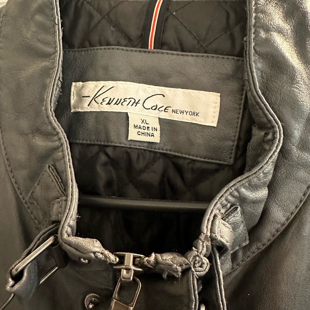 Leather jacket - Picture 3 of 3